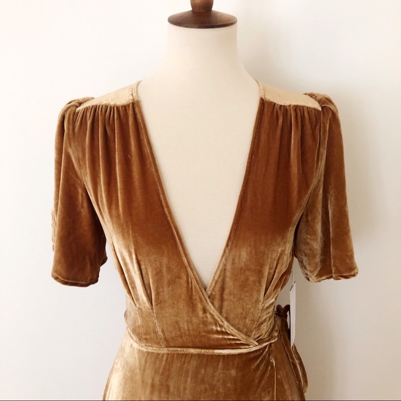 NWT✨Reformation Tiffany Gold Velvet Maxi Dress XS - Picture 4 of 8